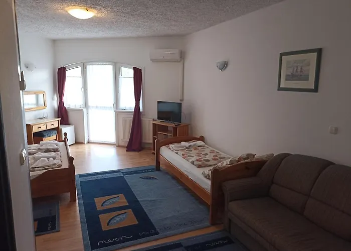 Muschel Panzio Gæstehus 4*